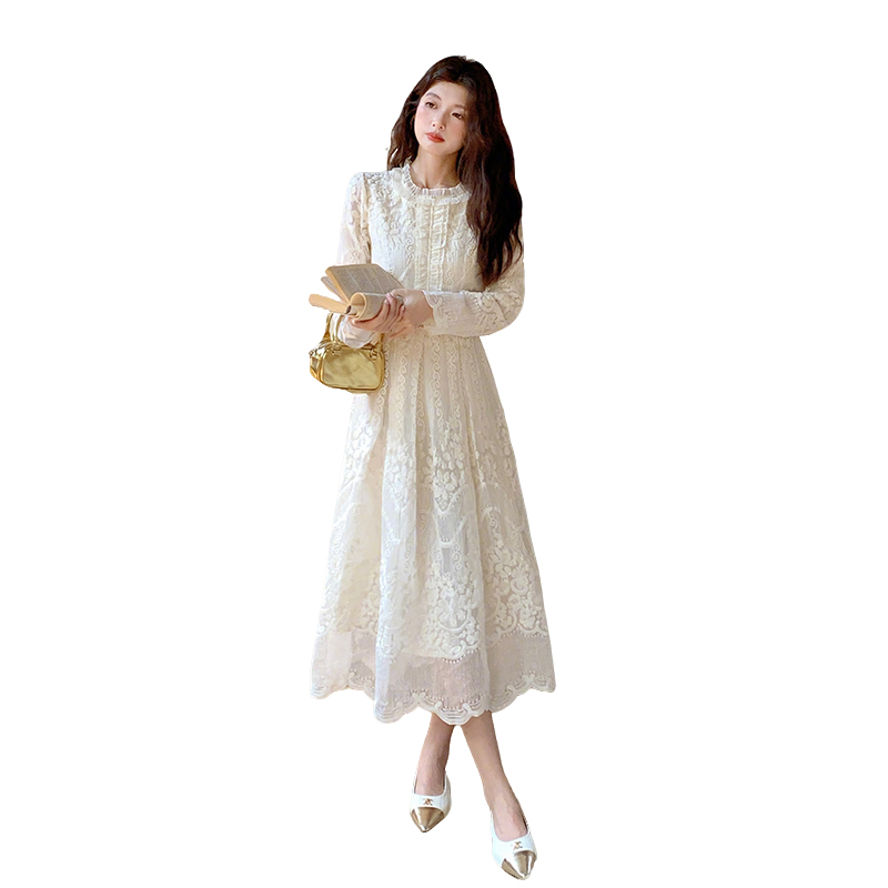French Style Embroidered A-Line Dress with Waist Slimming