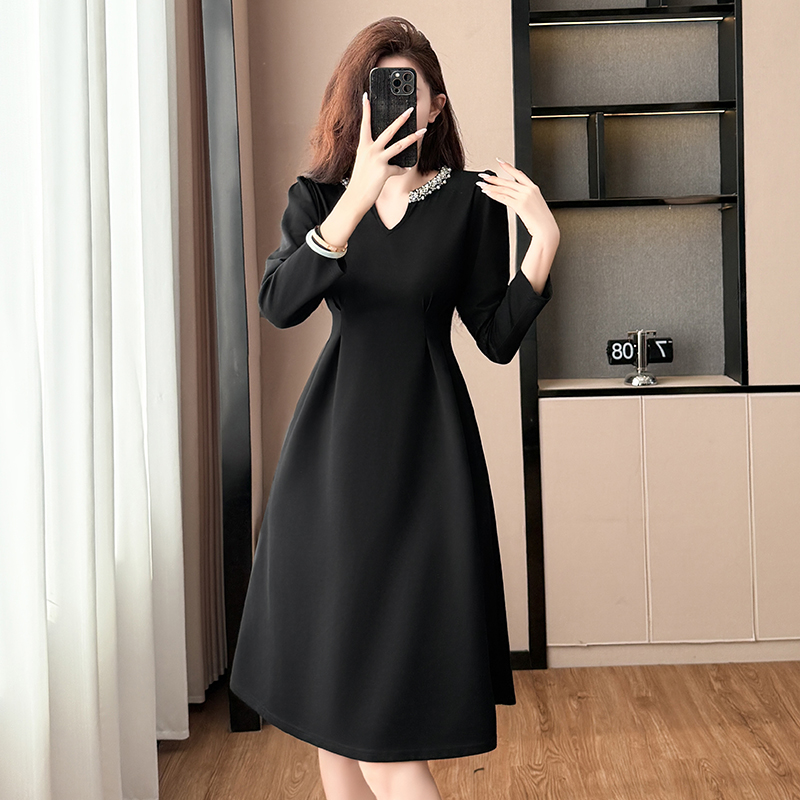plus-size-black-a-line-long-sleeve-midi-dress-for-women-spring_1 Plus Size Black A-Line Long Sleeve Midi Dress for Women Spring