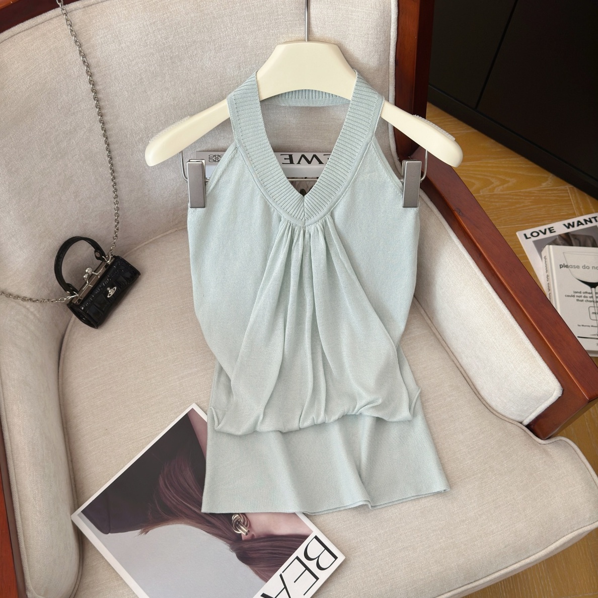sexy-halter-knit-top-for-women-summer-new-slimming-pleated-cami_1 Sexy Halter Knit Top for Women Summer New Slimming Pleated Cami