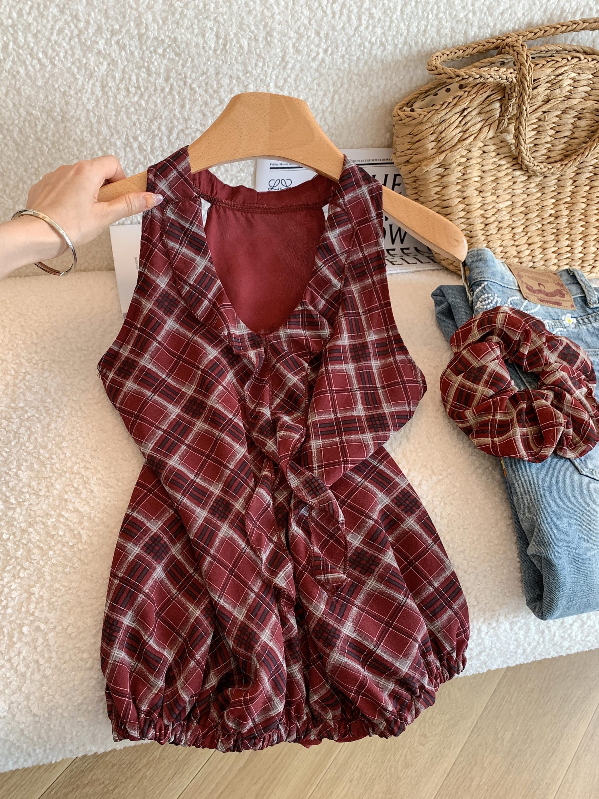 sexy-v-neck-plaid-halter-cami-top-for-women-summer-loose-fit-sleeveless_1 Women's V-Neck Plaid Halter Cami Top Summer Slim Fit Sexy Chic with Hair Tie