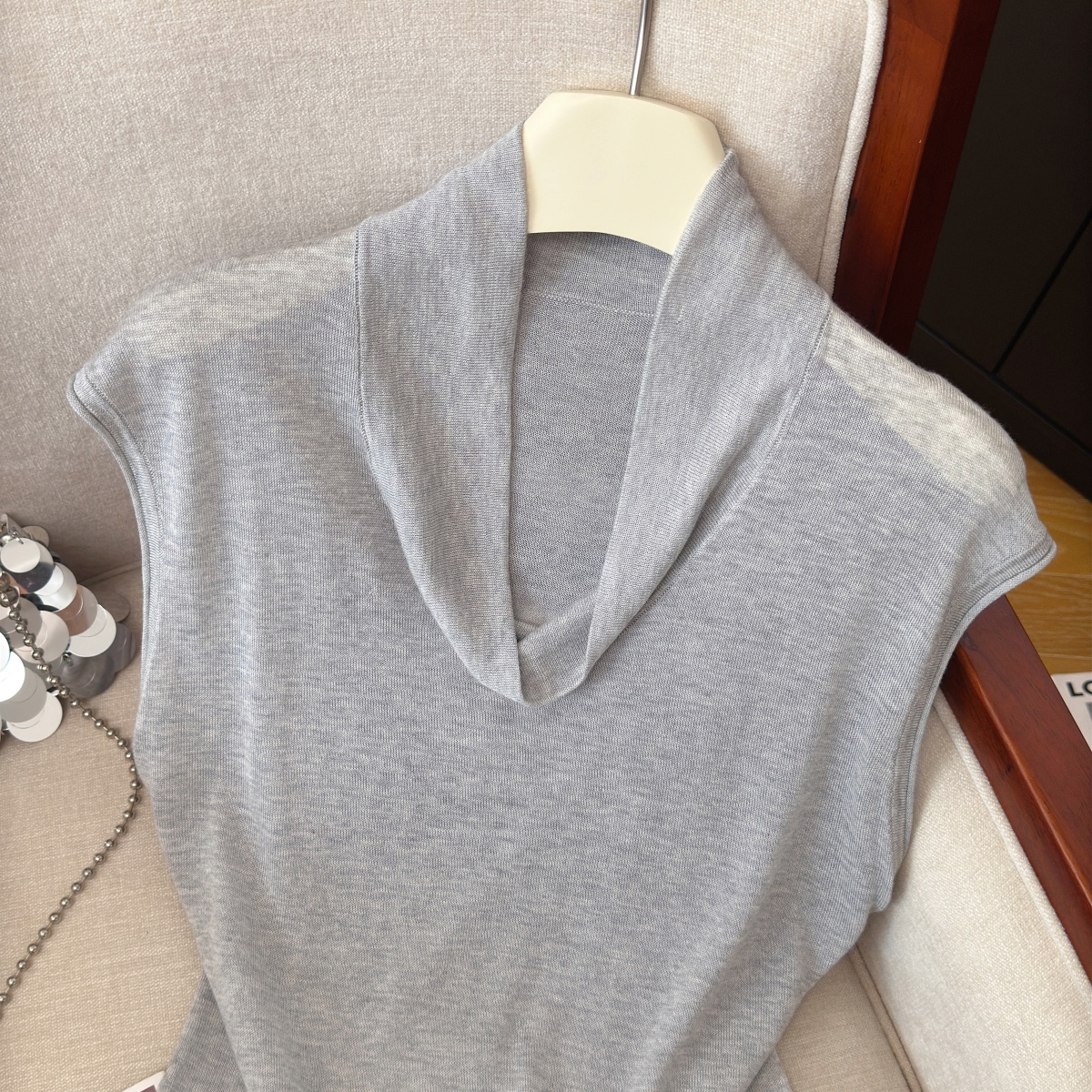 womens-summer-sleeveless-knit-top-korean-style-slimming-draped-neck-vest_4 Women's Summer Sleeveless Knit Top Korean Style Slimming Draped Neck Vest
