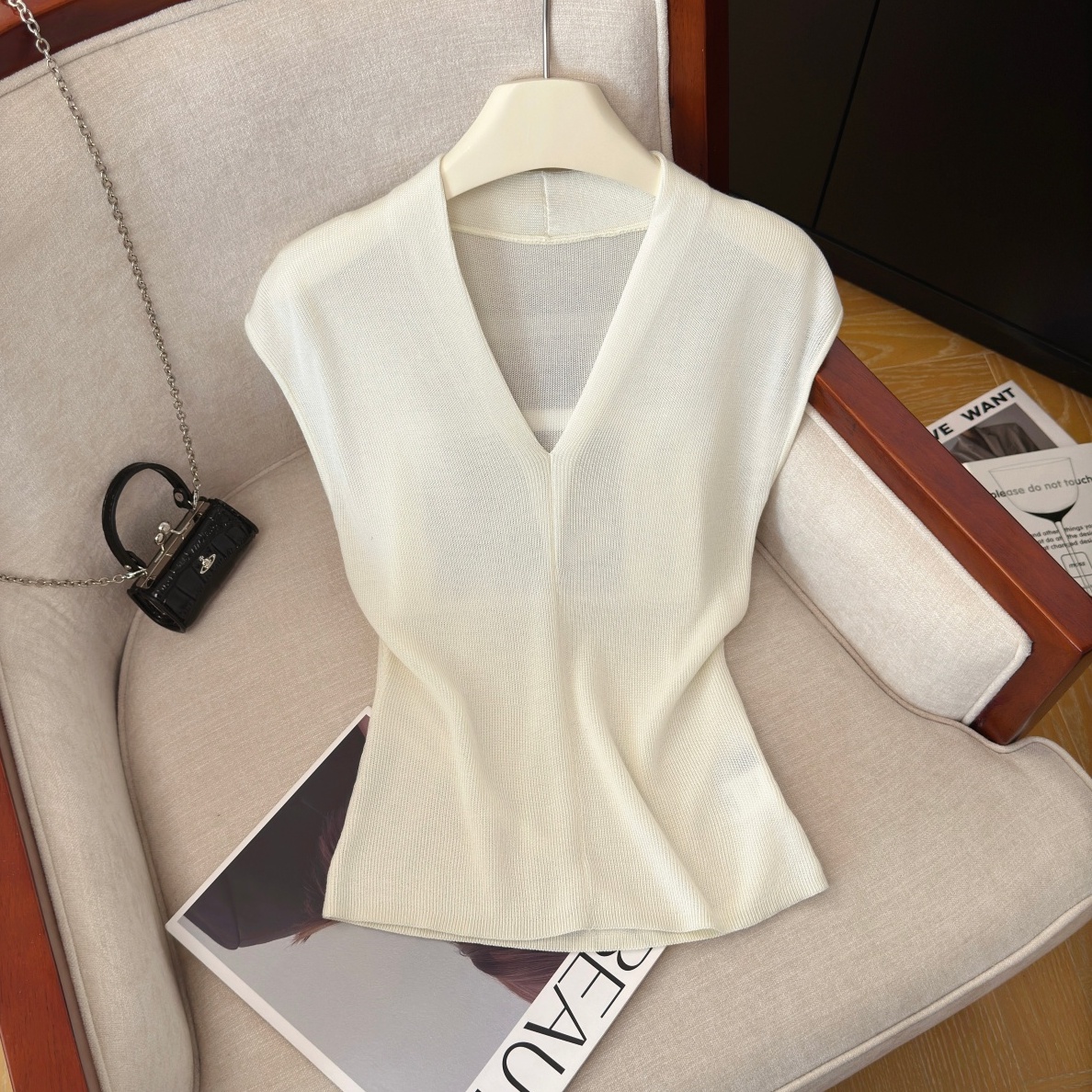 womens-v-neck-knit-top-summer-short-sleeve-slimming-pullover Women's V-Neck Knit Top Summer Short Sleeve Slimming Pullover
